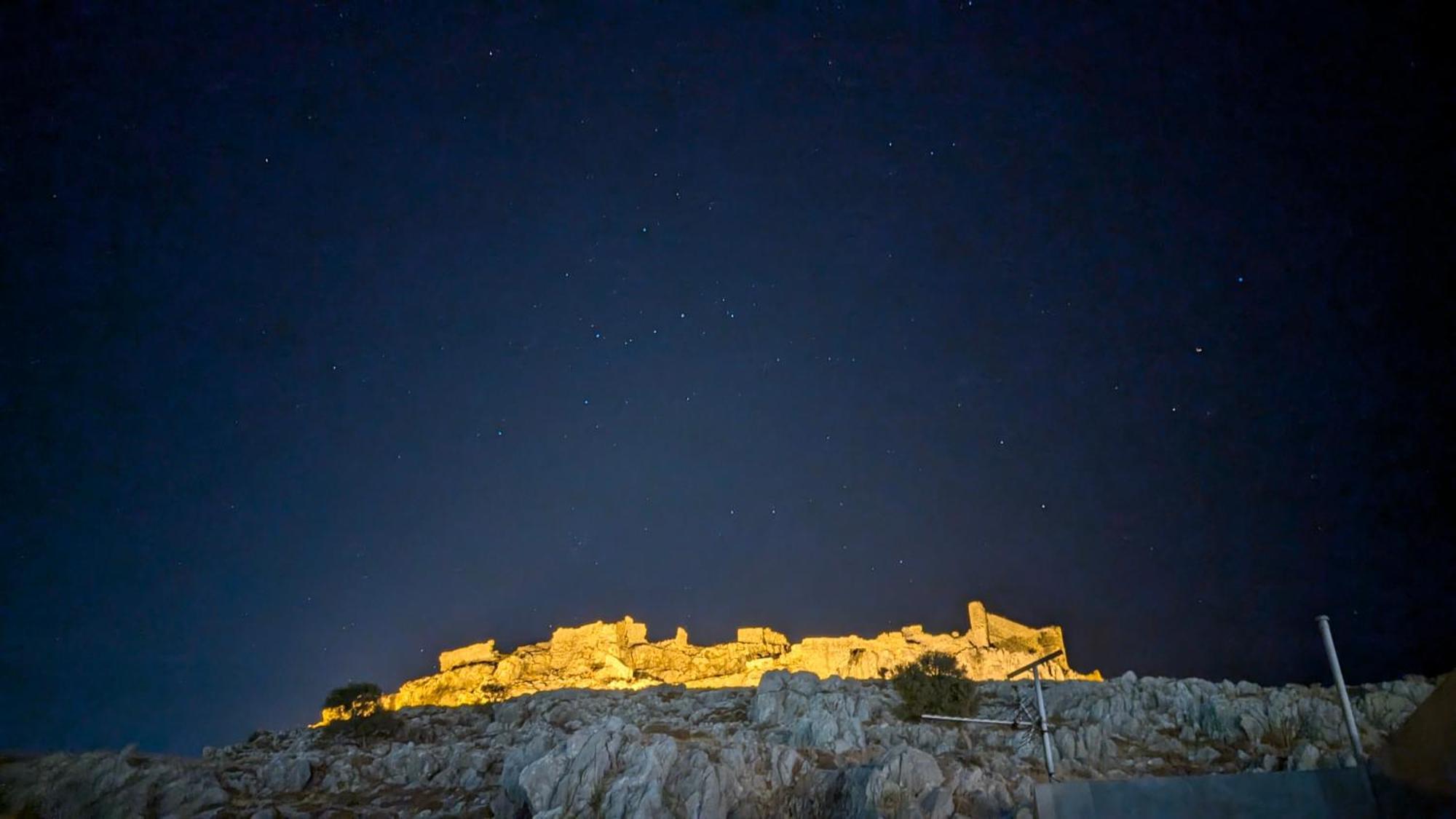Feraklion House *